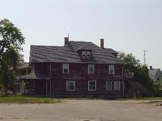 907 N Detroit Ave in Toledo, OH - Building Photo