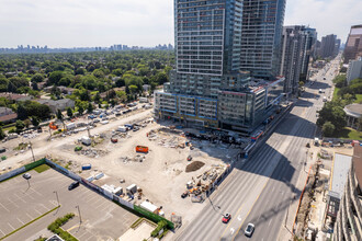 M2M - Phase 1 Podium in Toronto, ON - Building Photo - Building Photo