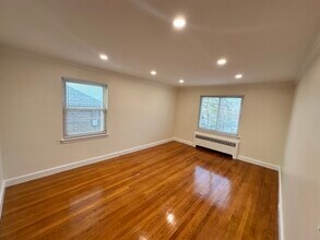 5 Bishop Rd, Unit 4 in Quincy, MA - Building Photo - Building Photo