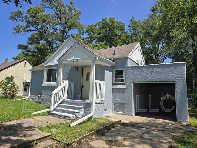 property at 2214 Idaho St