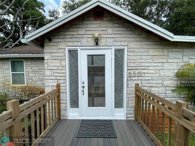 property at 550 SW 14th Ave