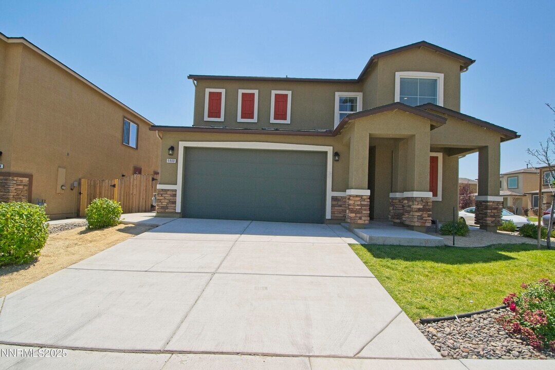 9800 Fishermans Reef Ct in Reno, NV - Building Photo