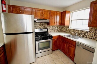 25 Lexington Hills Rd in Harriman, NY - Building Photo - Building Photo