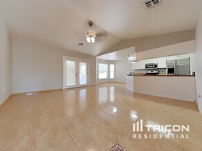174 Lake Daisy Terrace in Winter Haven, FL - Building Photo - Building Photo