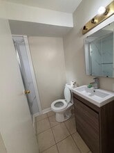 85 Centre St W in Richmond Hill, ON - Building Photo - Building Photo