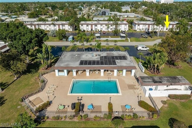 2828 Jackson St, Unit E3 in Ft. Myers, FL - Building Photo - Building Photo