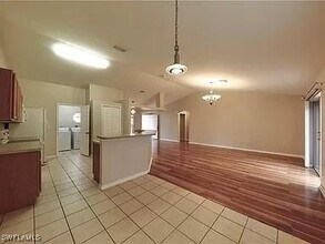 2431 Hawks Preserve Dr in Ft. Myers, FL - Building Photo - Building Photo