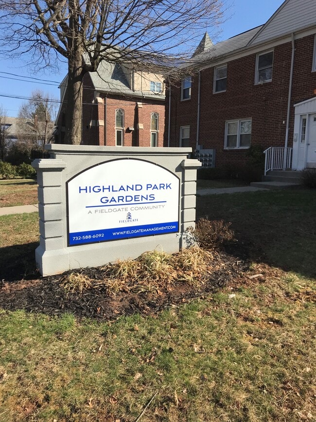 316 Magnolia St, Unit B1 in Highland Park, NJ - Building Photo - Building Photo