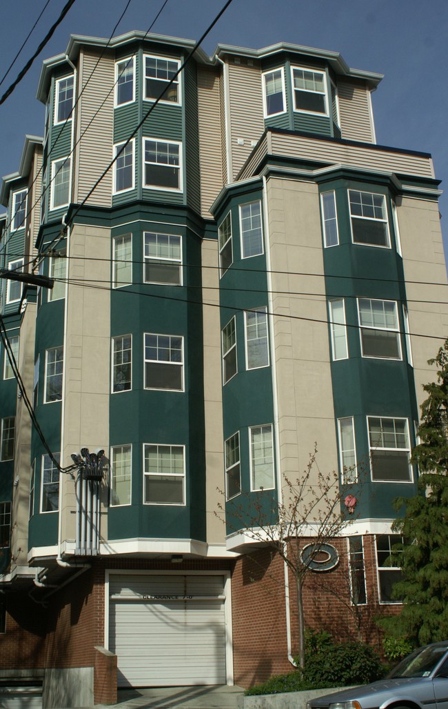 The Christi's On Queen Anne in Seattle, WA - Foto de edificio - Building Photo