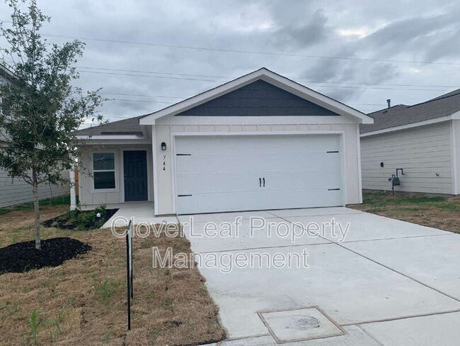 property at 744 Shoal Crk