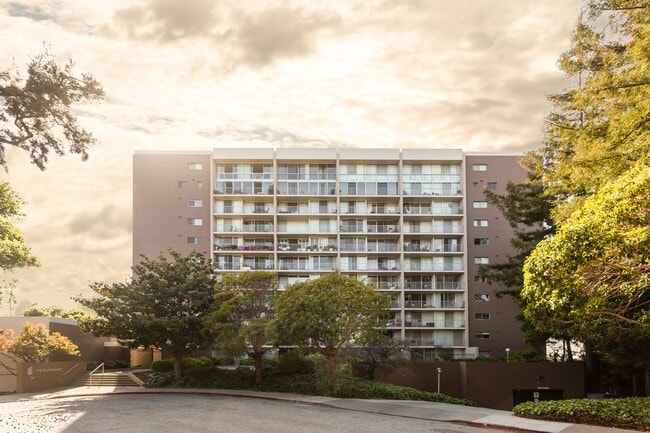 1 Kelton Ct in Oakland, CA - Building Photo - Building Photo