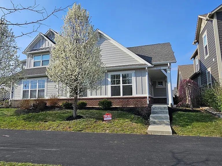 7212 Cherry Creek Blvd in Carmel, IN - Building Photo