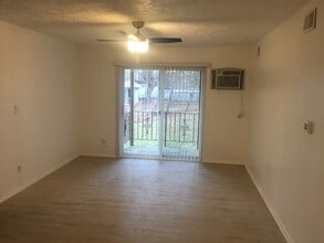 4650 Capital Ave SW in Battle Creek, MI - Building Photo - Building Photo