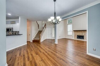 804 Santa Fe Trail in Irving, TX - Building Photo - Building Photo