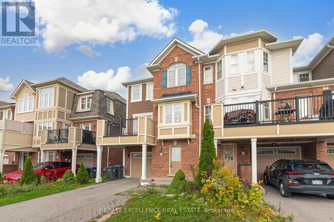 127 Bleasdale Ave in Brampton, ON - Building Photo - Building Photo