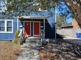 706 Louisiana Ave in Corpus Christi, TX - Building Photo