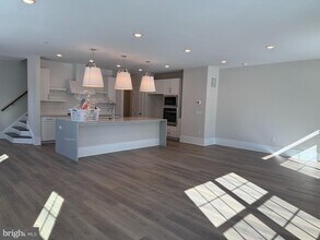 3001 Justin Dr in West Windsor Township, NJ - Building Photo - Building Photo