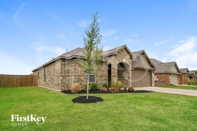 1536 Millennium Dr in Crowley, TX - Building Photo - Building Photo