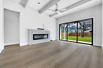 1815 W 38th St in Austin, TX - Building Photo - Building Photo