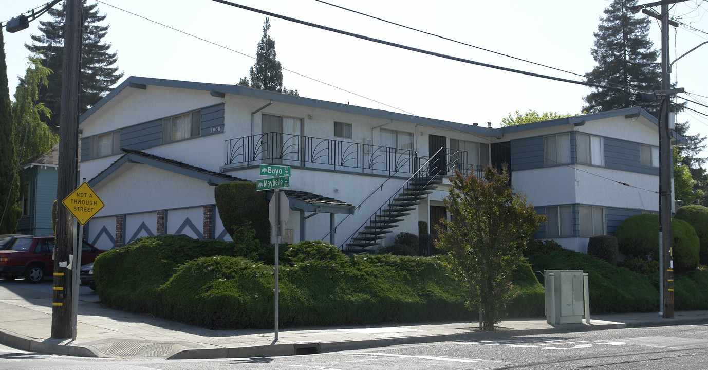 3900 Maybelle Ave in Oakland, CA - Foto de edificio