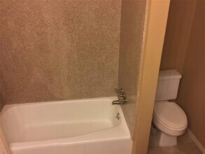 609 Canyon Ridge Dr in Euless, TX - Building Photo - Building Photo