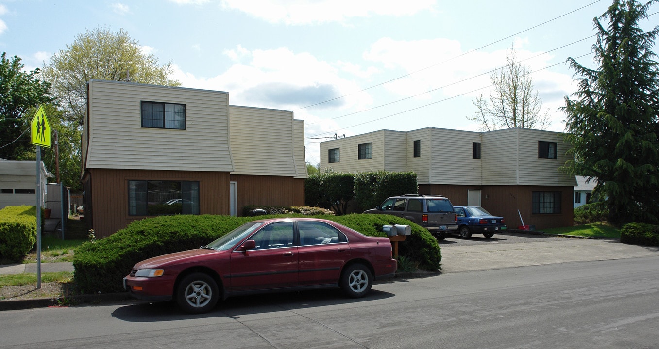 1205-1219 NW 27th St in Corvallis, OR - Building Photo