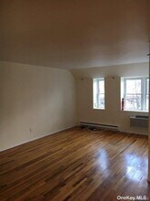 41-41-60 Little Neck Pkwy in Queens, NY - Building Photo - Building Photo