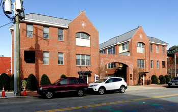 Sterling Row in Richmond, VA - Foto de edificio - Building Photo