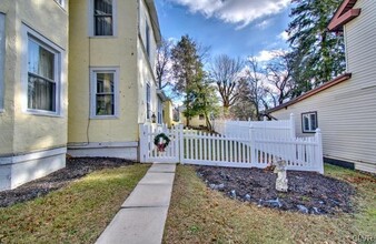 812 Lehigh St in Jim Thorpe, PA - Building Photo - Building Photo