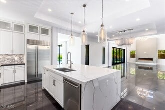 4198 Bronze Ridge St in Las Vegas, NV - Building Photo - Building Photo