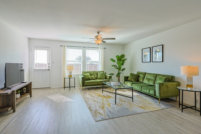 Grace Meadows in New Braunfels, TX - Foto de edificio - Interior Photo