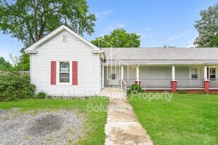 524 Morgan Rd in Eden, NC - Building Photo