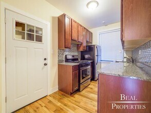 1305 Oak Ave in Evanston, IL - Building Photo - Building Photo