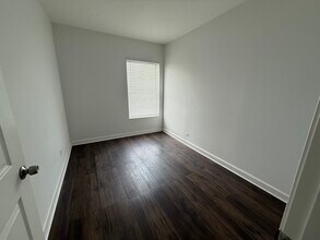 3420 W Irving Park Rd in Chicago, IL - Building Photo - Building Photo
