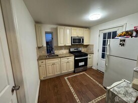 116 Woodbridge Ave in Highland Park, NJ - Building Photo