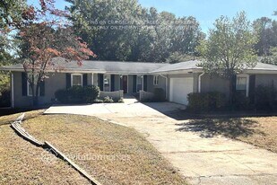 3887 Sable Dr in Stone Mountain, GA - Building Photo