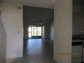 42 Pine Island Cir in Kissimmee, FL - Building Photo - Building Photo