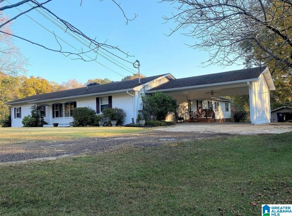 1000 Highland Rd in Winfield, AL - Building Photo