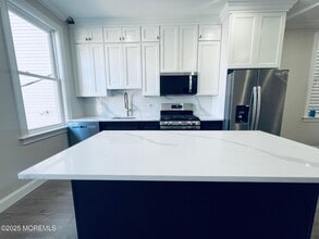 3136 Summit Ave in Union City, NJ - Building Photo - Building Photo