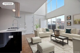 15 Roebling St in Brooklyn, NY - Building Photo