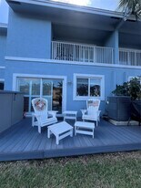 2113 NE 44th St in Lighthouse Point, FL - Building Photo