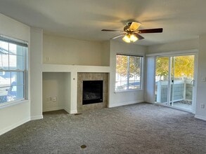 805 Summer Hawk Dr in Longmont, CO - Building Photo - Building Photo
