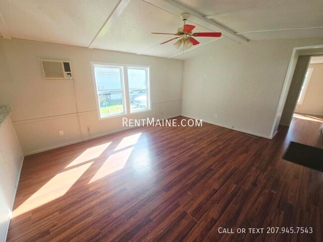 19 Pheasant Hill Trailer Park in Milford, ME - Building Photo - Building Photo