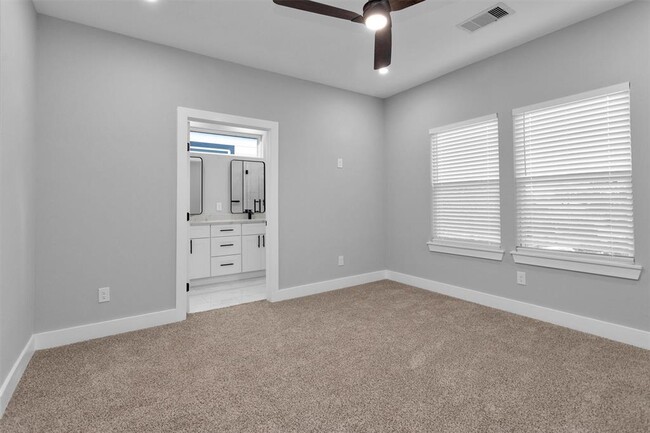 6918 Dumble St in Houston, TX - Building Photo - Building Photo