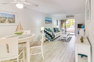 9860 Leeward Ave in Key Largo, FL - Building Photo