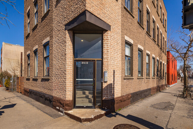 6201 Papineau Av in Montréal, QC - Building Photo - Building Photo