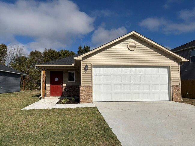 2298 S Ouachita Dr in Fayetteville, AR - Building Photo - Building Photo