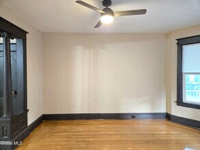 355 Myrtle Ave in Albany, NY - Building Photo - Building Photo