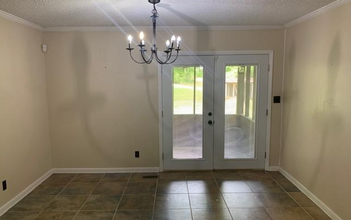 1461 Old Rocky Ridge Rd in Jacksonville, AL - Foto de edificio - Building Photo