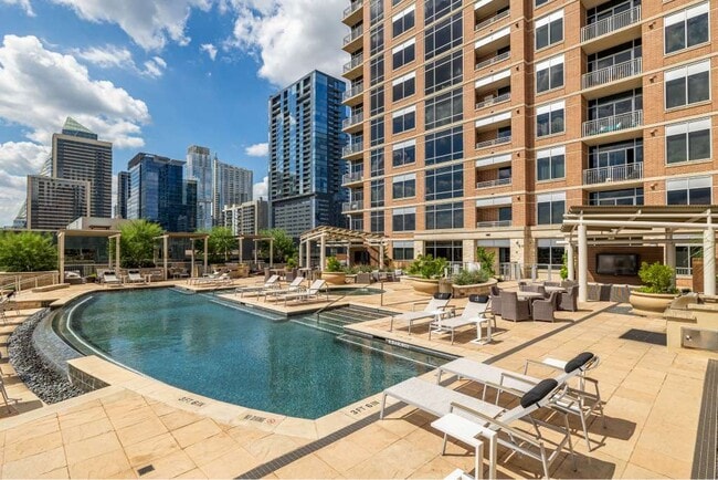 Ashton Austin in Austin, TX - Foto de edificio - Building Photo